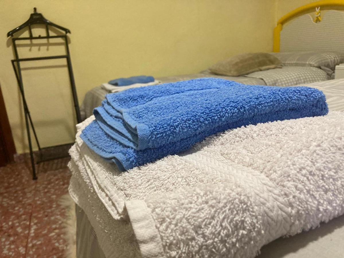 Habitacion En Casa Rural Particular El Palomar 비예나 외부 사진