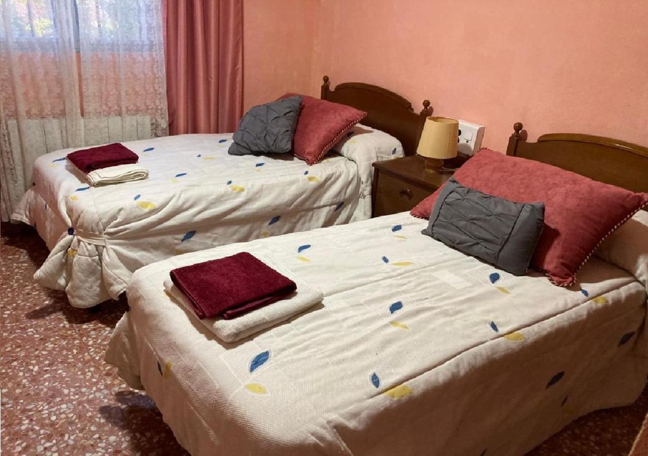 Habitacion En Casa Rural Particular El Palomar 비예나 외부 사진